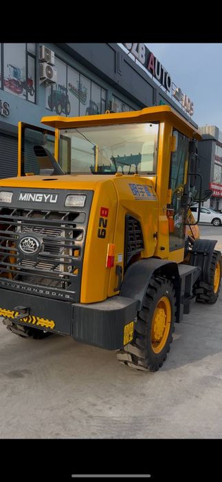 Фронтальная погрузчик