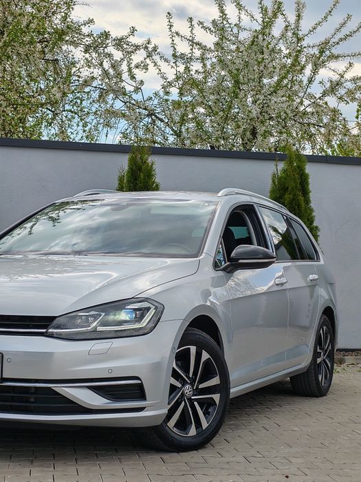 VW Golf 7.5 Facelift / Led / Distronic / LaneAssist /SideAssist