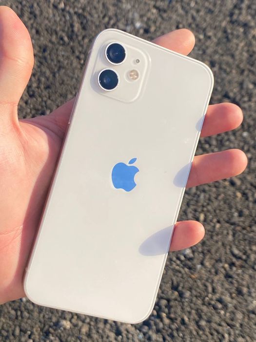 продам iphone 12