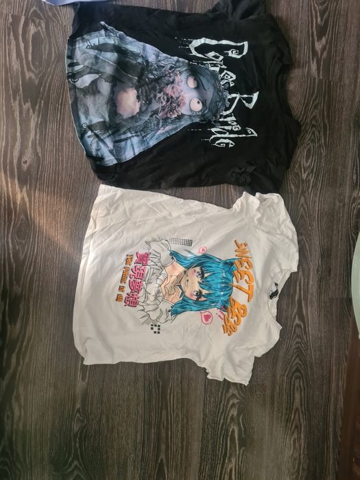 2 tricouri  mar S  la 25 lei bucata  Timișoara