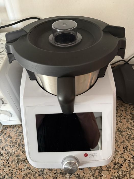 Robot de bucatarie Monsieur Cuisine Smart