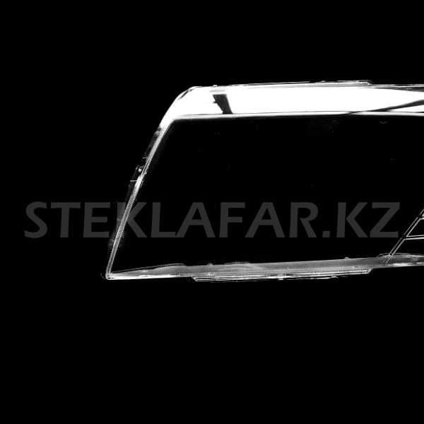 Стекла фар на Mitsubishi Pajero 3