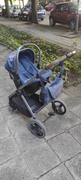 Бебешка количка 3 в 1