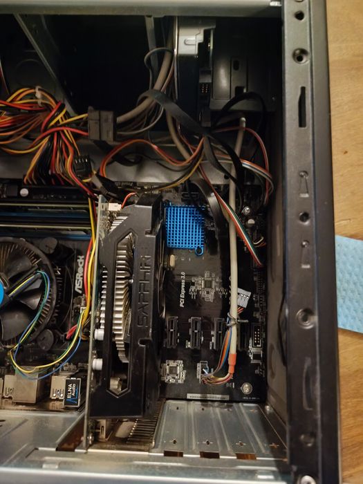 Компютър + Монитор