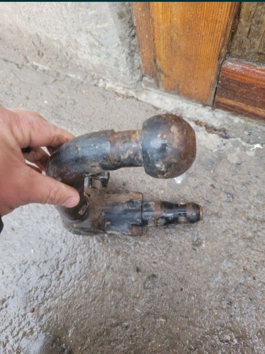 Фаркоп тягово-сцепное БМВ е34 устройство