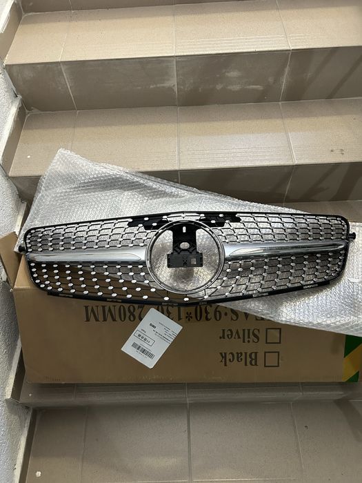 Решетка за Mercedes C class W204 Diamond Style