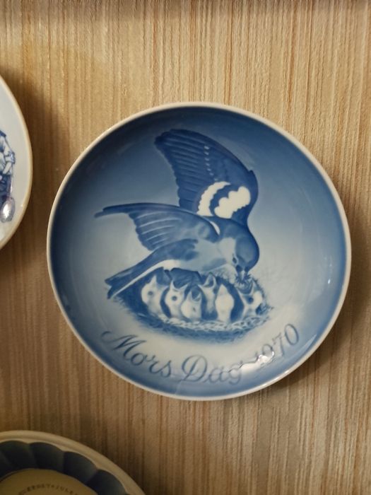 Декоративни чинии за стена