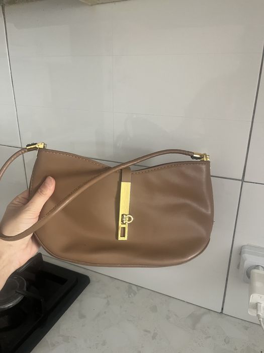 Барлық сумка 1000тгден каждый состояние очень хороший ұсьалынбайды