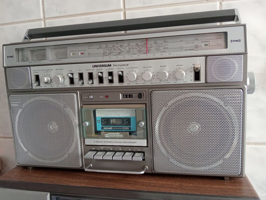 Radio casetofon Universum Senator