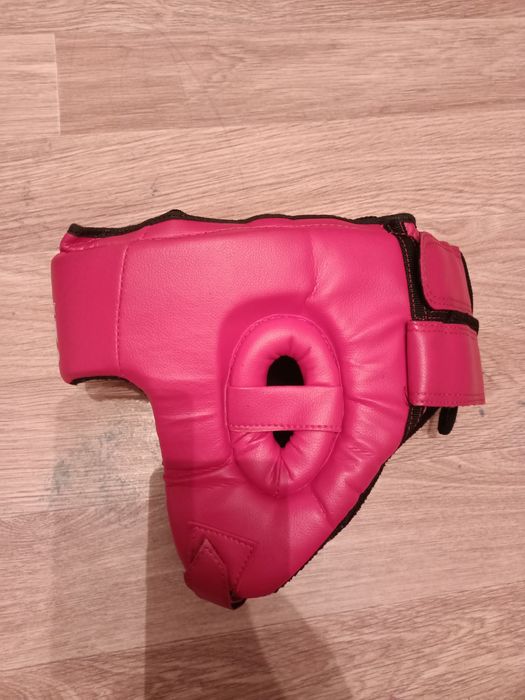 Шлем, щитки, шингерт для единоборств