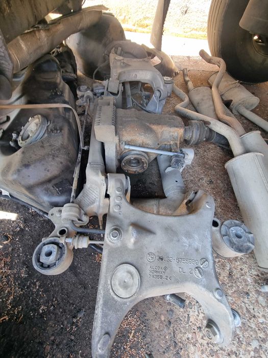 Punte spate BMW 530 xDrive 231 CP   E60     Cutie Manuala