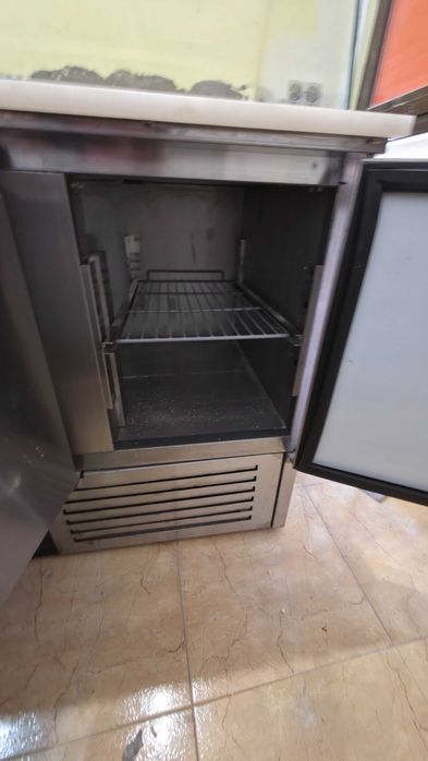 хладилна маса GGM GASTRO