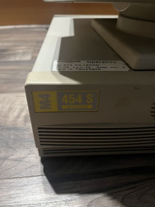 Computer vechi Olivetti de colectie