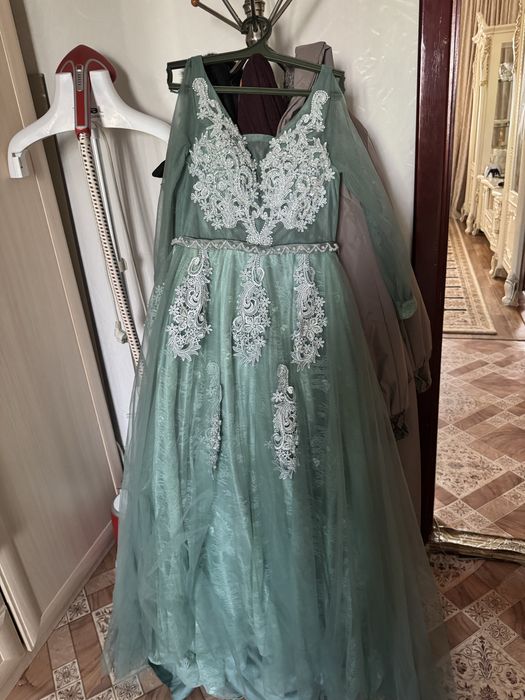 Продам платье 12000