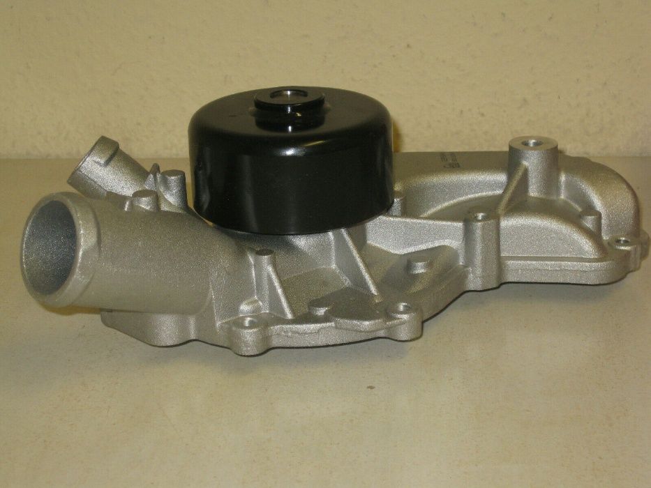 Водна помпа мерцедес FEBI BILSTEIN 26397 w211 w220 w163 w463