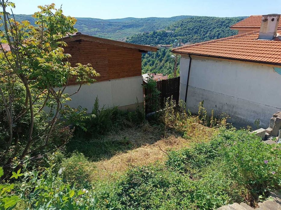 Парцел в кв. Варуша