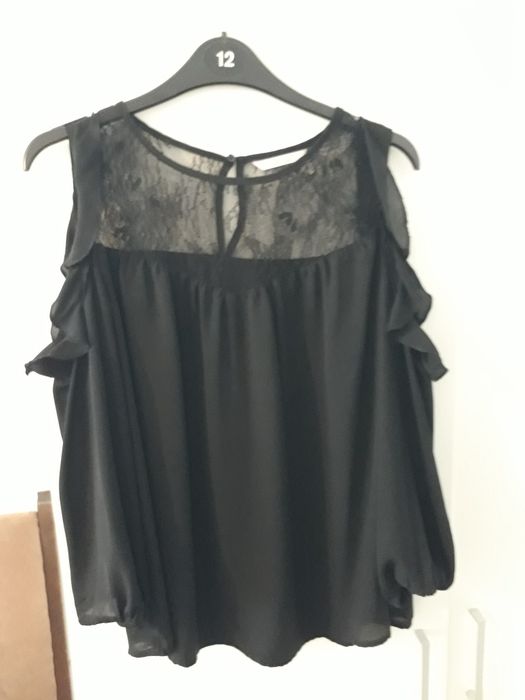 Bluză neagră elegantă
