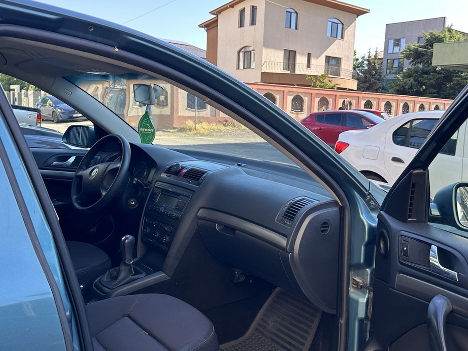 SKODA Octavia 2006 — imagine 5