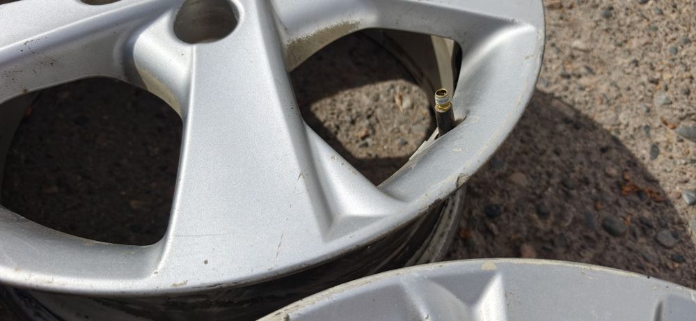 Комплект оригинальных дисков R16. Toyota. Corolla