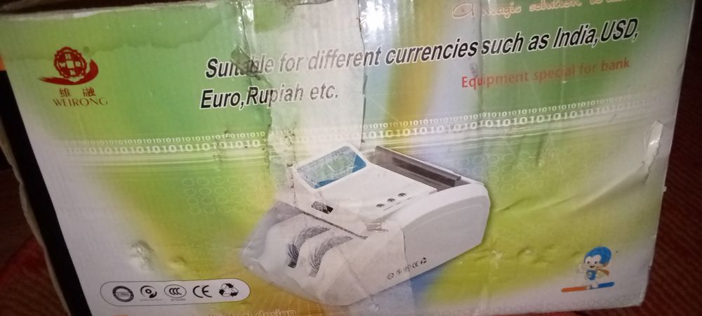 Машина счёта бумажных деньг