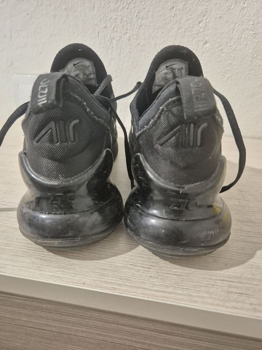 Маратонки Nike air max 270