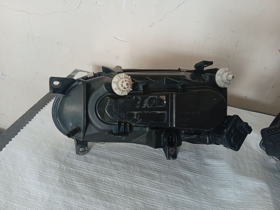 Фары Гольф 3 G4 LOOK HELLA