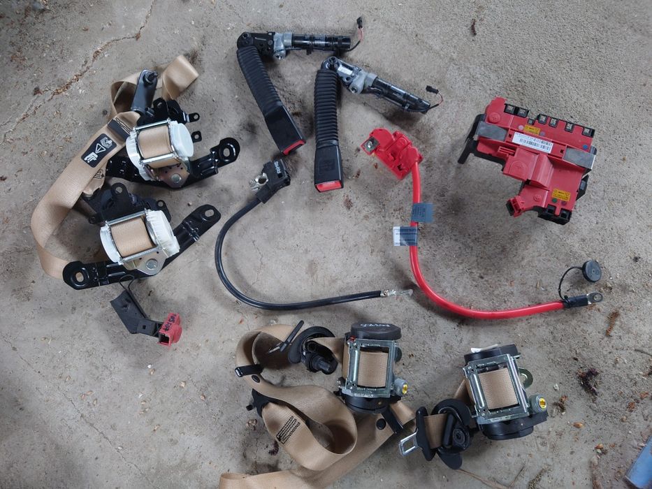 Колани и пиропатрони колан пиропатрон закопчалка бмв bmw е46 х3 х5 **