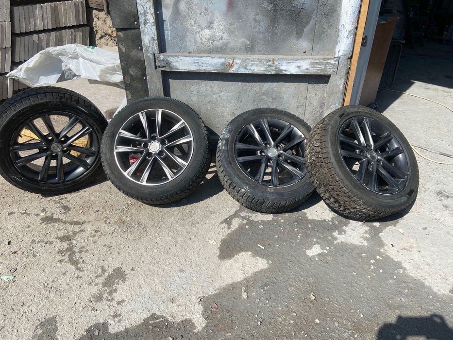 Продам диски с шинами
