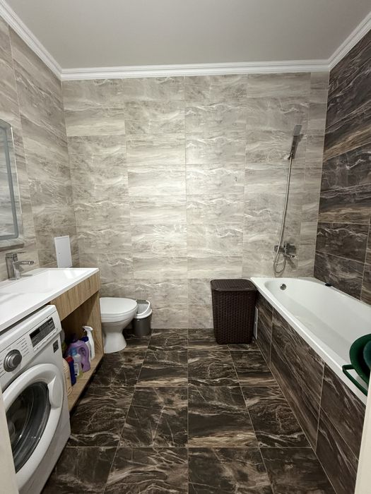 Продам 1 ком кв леаый берег
