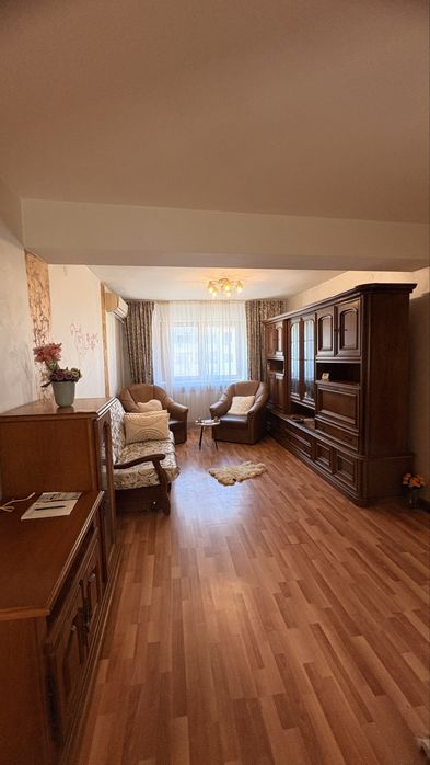 Apartament 3 camere ultracentral+loc de parcare