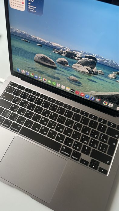MacBook Air M1 (8/256 GB) сатылады