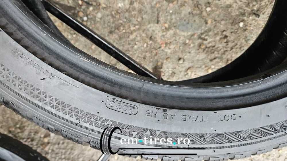 235/45 R21 • Iarna • Hankook ION I cept SUV 101V | 2 buc | DOT 2023 | Pret/buc