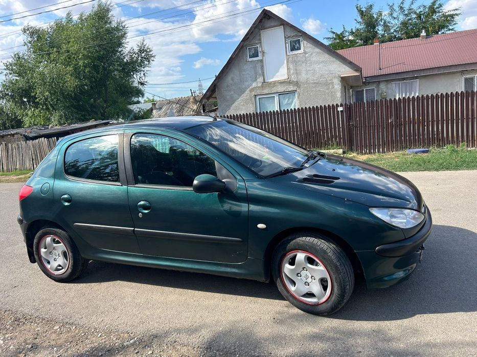 Vând  Peugeot 206  14 hdi
