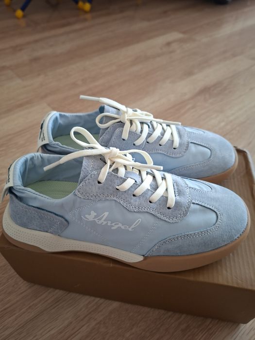 Кроссовки для девочек