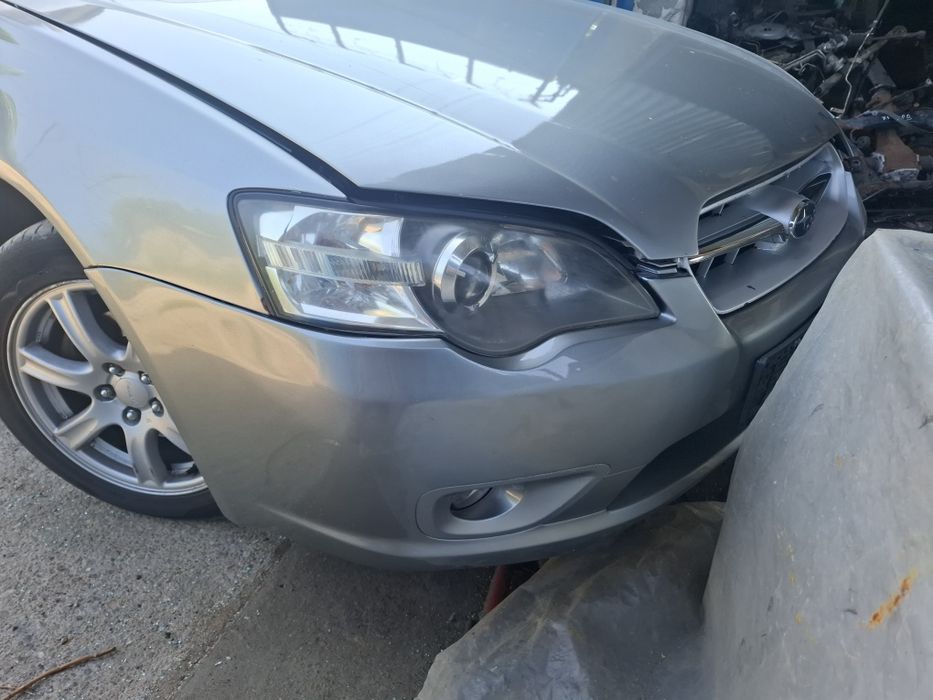 Продавам на части Субару Легаси 2006г.