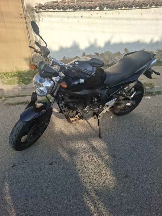 YAMAHA FZ600 Nov Vnos
