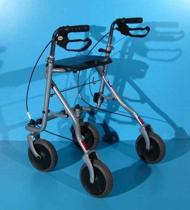 Cadru de mers cu roti/rolator batrani/handicap Drive