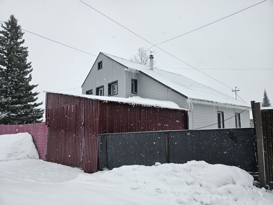 Продаётся  Коттедж