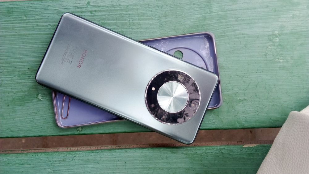 Продам телефон HONOR X9b 5G
