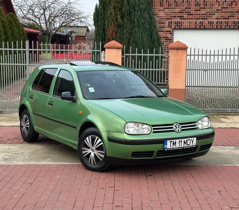 Golf 4 1.4 benzina an 2000 unic proprietar acte la zi fiscal pe loc