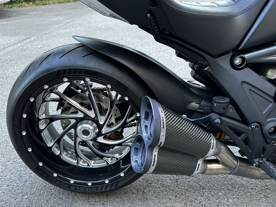 Ducati Diavel 2015