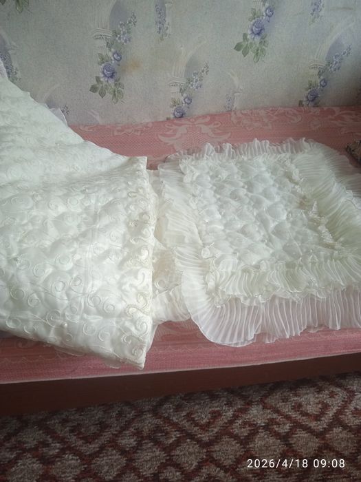 Турецкое покрывало на двух спальную кровать и на 2 подушки с камушками