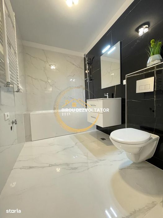 Ansamblu premium Decomandat Mare Luminos 15 minute de metrou Teclu