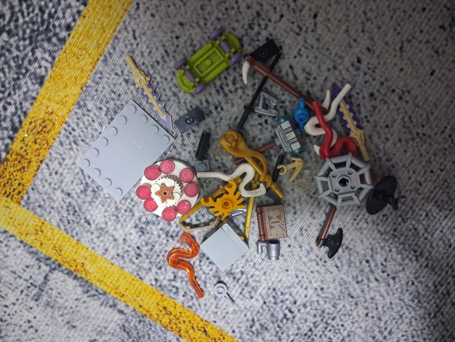 Продам фигурки Lego