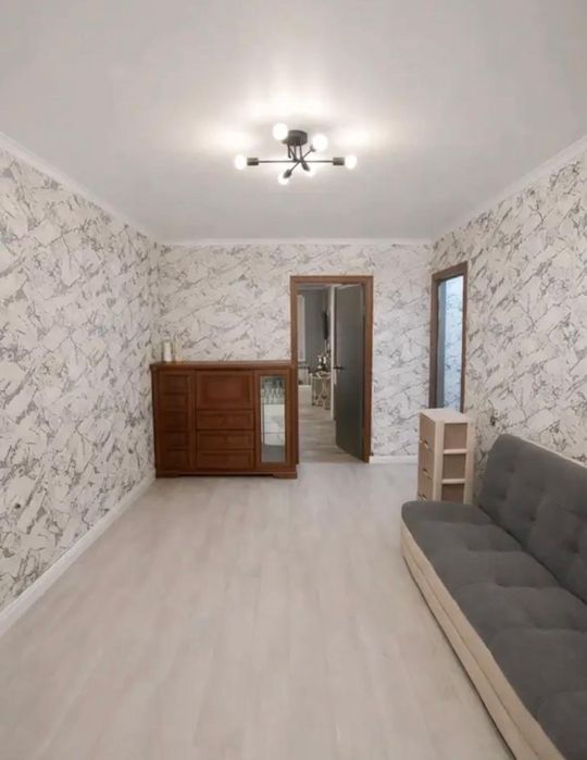 Срочно продам 2-комнатную квартиру