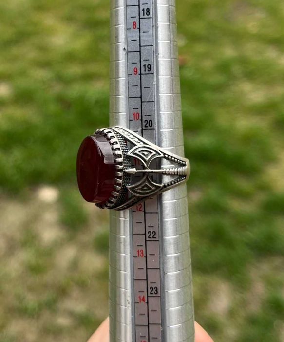 Мужской перстень из серебра с натуральным минералом/ Kumush uzuk 925