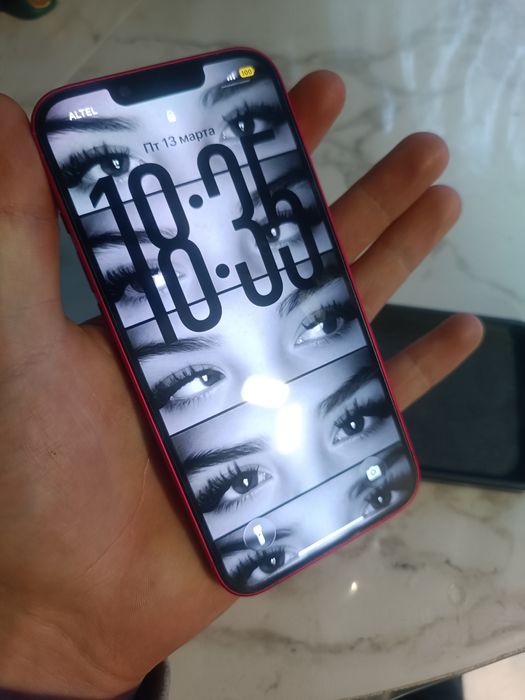Обменяю айфон 14 на модель выше с дп