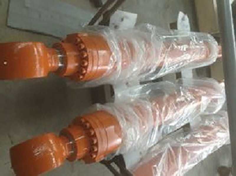 На экскаваторы гидроцилиндры и ремкомплекты Cat Hyundai Volvo Komatsu