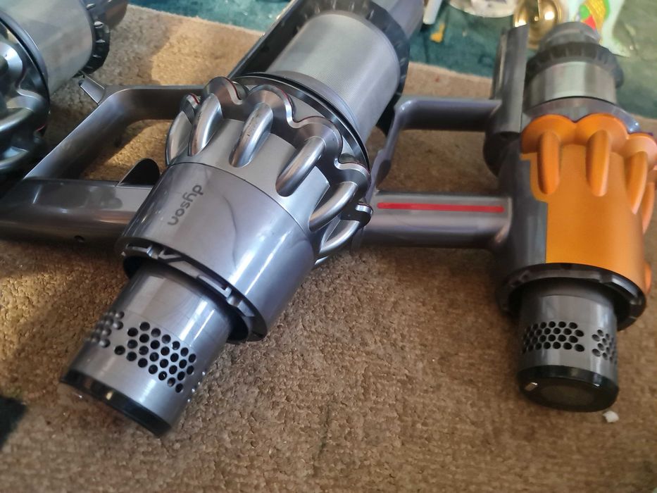 curatare profesionala aspirator dyson v6,,7,8,10,11,12 15 cu dysplay