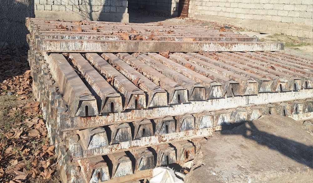 Qurilish uchun beton qoliplar, uzumzorlar uchun ustun quyish qoliplari